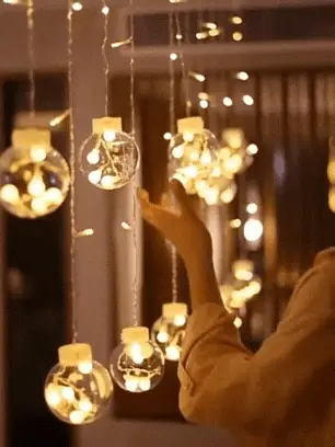 Guirlande lumineuse suspendue en forme de boule à rideau LED – Image 3